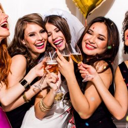 Организация девичника в кинотеатре Организация девичника в кинотеатре