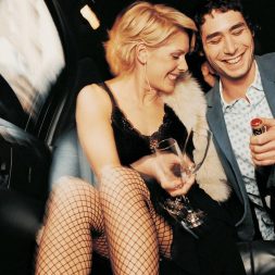 Романтический ужин в лимузине Романтический ужин в лимузине