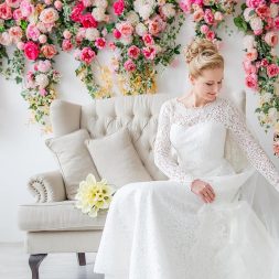 Свадебная фотосессия в студии Свадебная фотосессия в студии