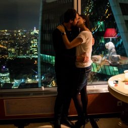 Незабываемый романтический вечер для двоих Незабываемый романтический вечер для двоих